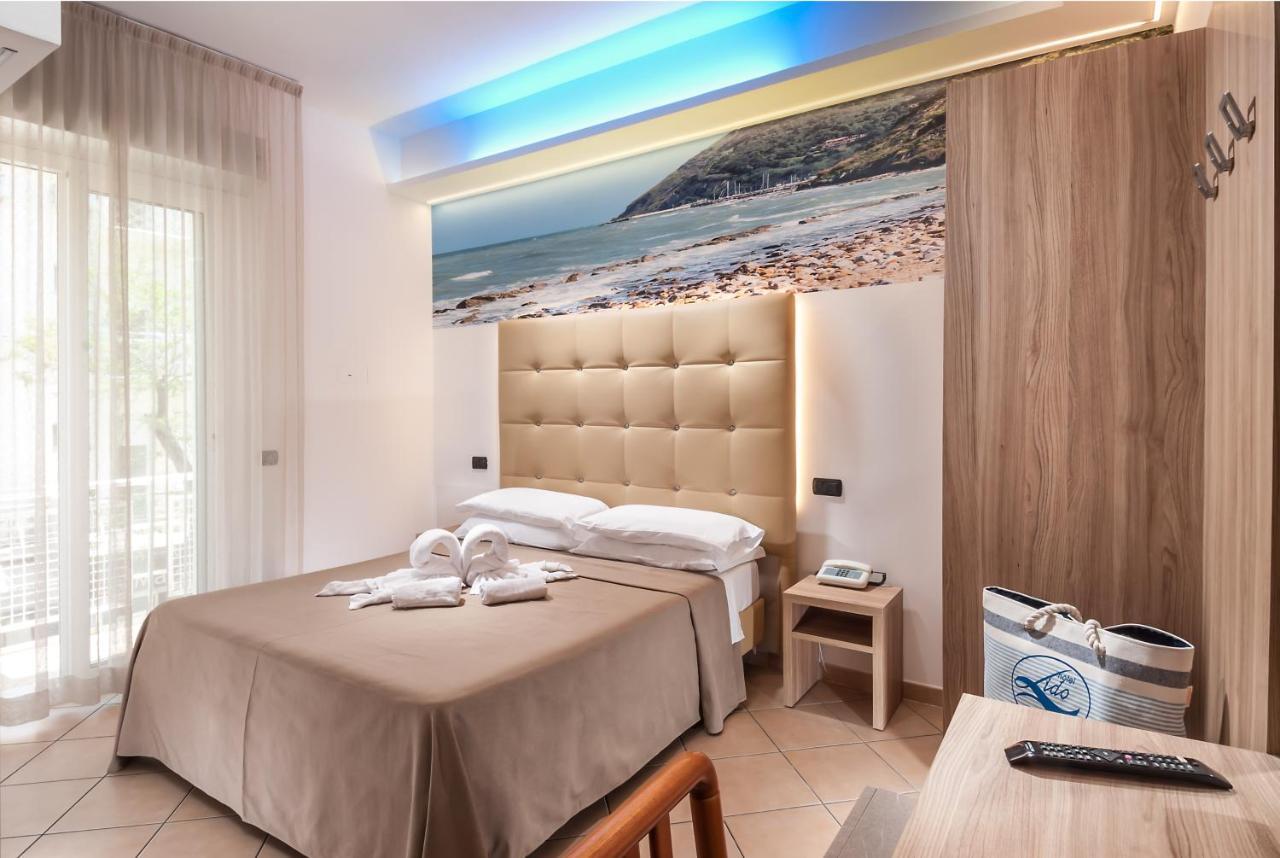 Hotel Lido Cattolica Zewnętrze zdjęcie