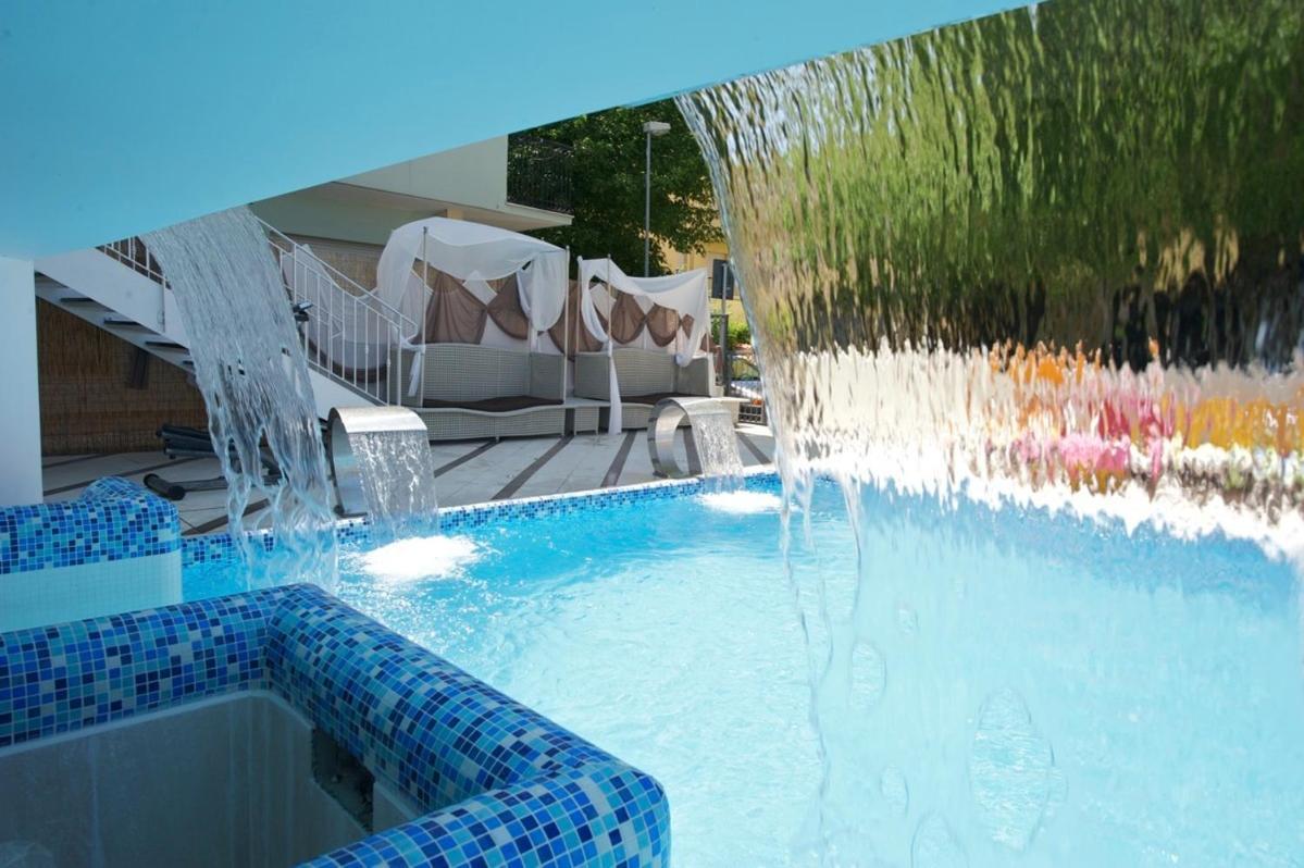 Hotel Lido Cattolica Zewnętrze zdjęcie